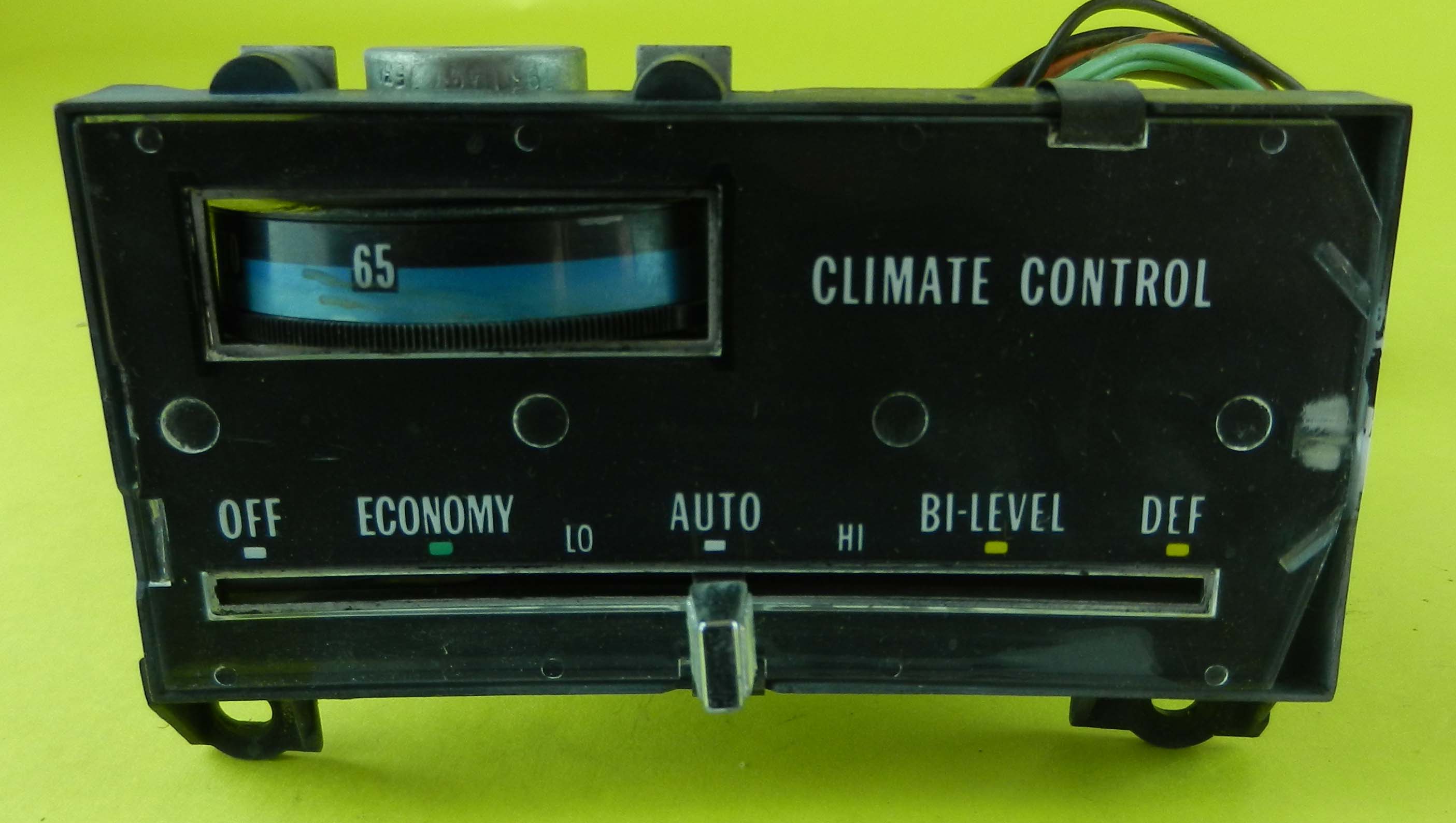 (image for) 1976 cadillac Coupe de Villle Climate Control Unit